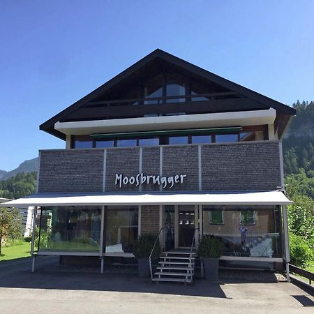 Modern Holiday Home With Mountain View ベツァウ エクステリア 写真