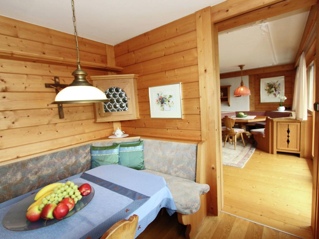 Modern Holiday Home With Mountain View ベツァウ エクステリア 写真